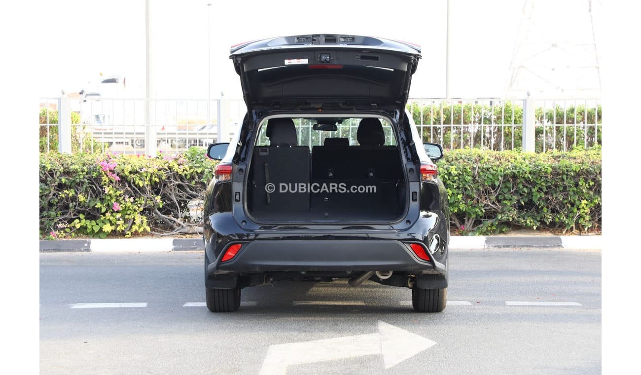 Toyota Highlander 2021 Toyota Highlander 4X4 2.5 LE Hybrid A/T - Black inside black