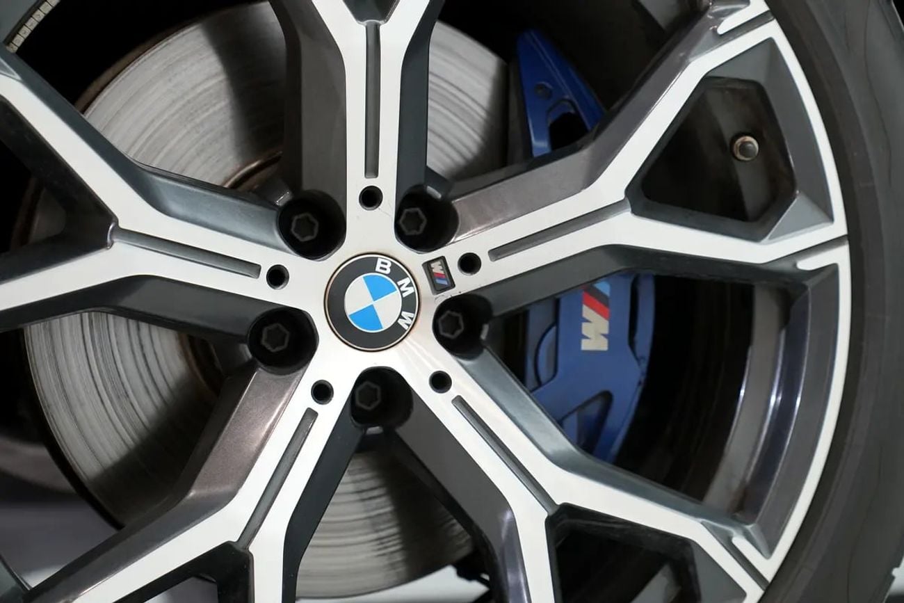بي أم دبليو X5 xDrive40i M Sport GCC Specs - Pristine Condition