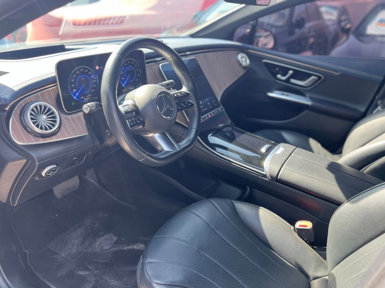 Mercedes-Benz EQE 350+ Premium + EQE 350 | 2023 | 4MATIC | 292HP