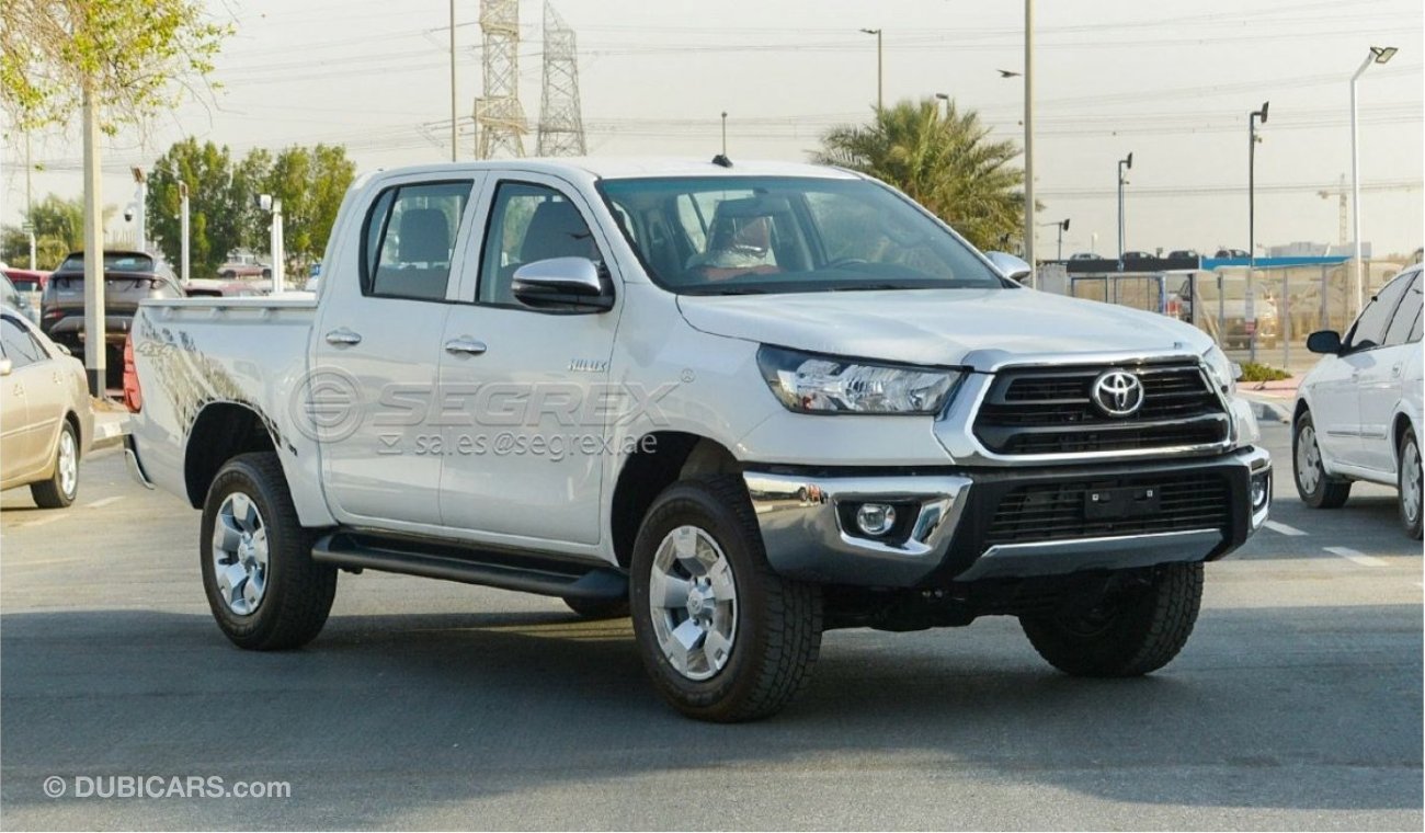 Toyota Hilux DC DIESEL 2.4L 4x4 STD 6MT STEEL WIDE, AC, LED FOG