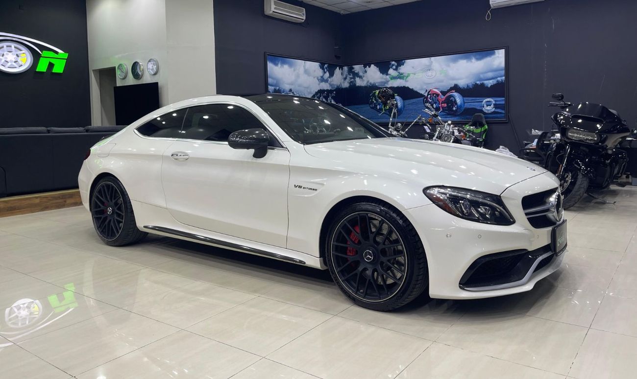 Mercedes-Benz C 63S AMG Std 4.0L Coupe