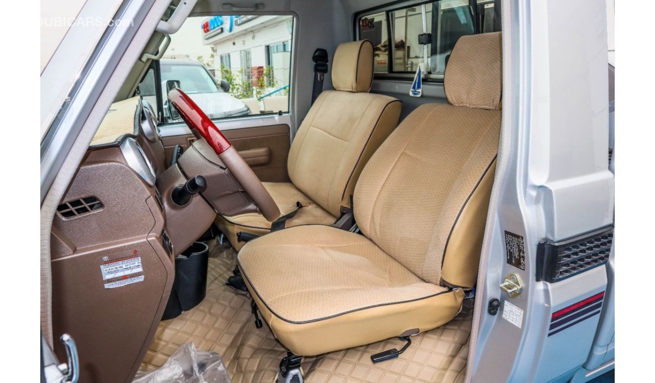 Toyota Land Cruiser Pick Up 2023 MODEL TOYOTA LAND CRUISER 79 SINGLE CAB PICKUP LX V6 4.0L PATROL 4WD MANUAL TRANSMISSION