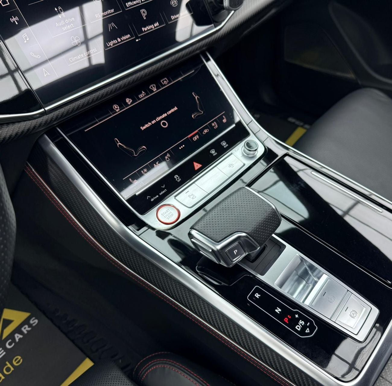 Audi RSQ8 STD 2020 Audi RSQ8 4.0TFSI Quattro, Warranty, Carbon Fiber Package, Excellent Condition, GCC
