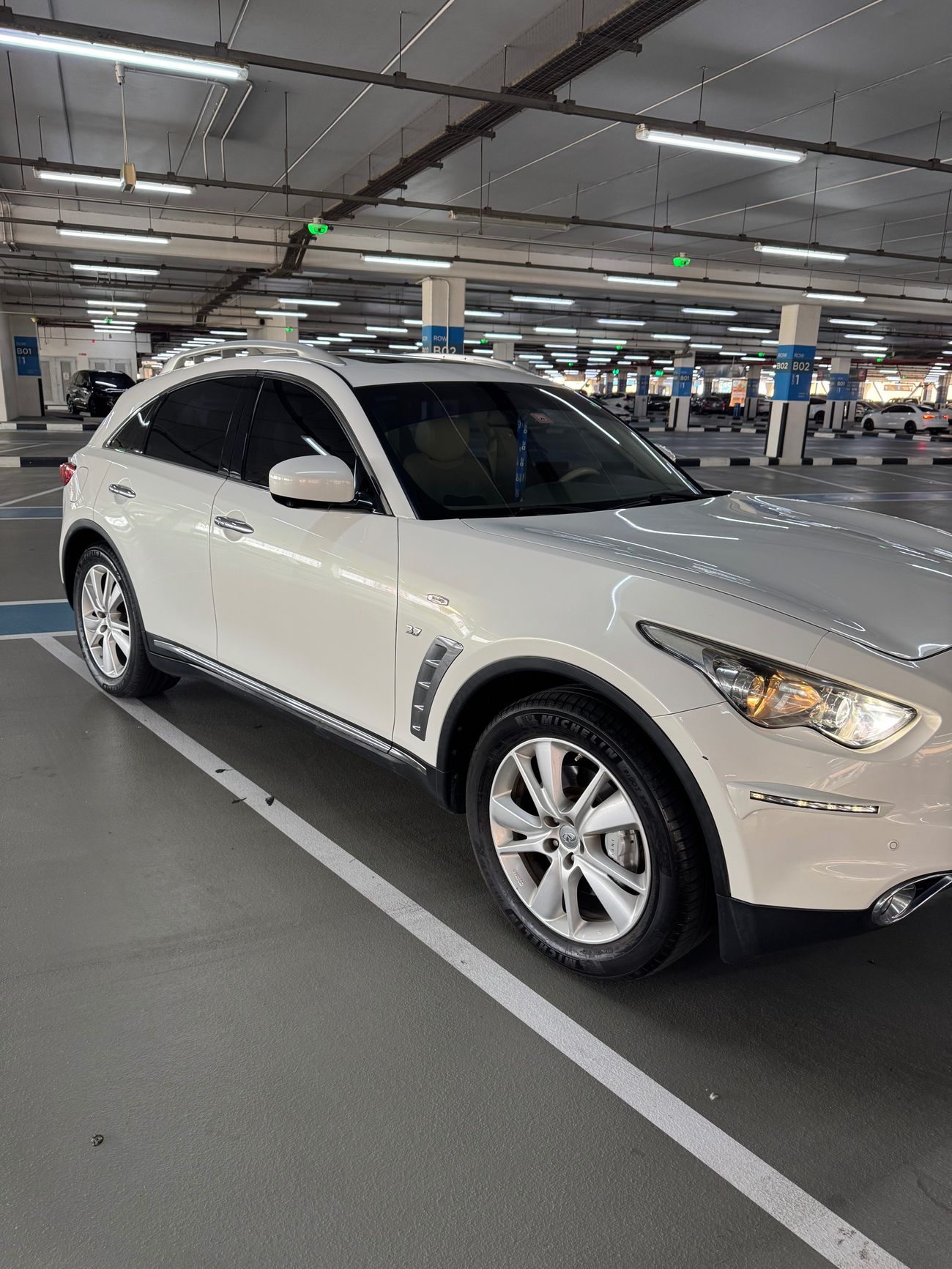 إنفينيتي QX70