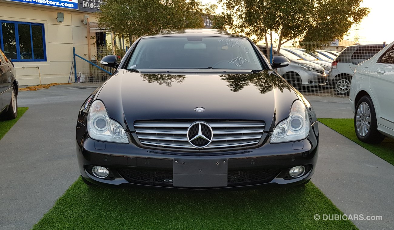 مرسيدس بنز CLS 550 وارد اليابان فائقة النظافه وصلت الان موديل 2008 خالية من الحوادث ومشيكه بالكامل