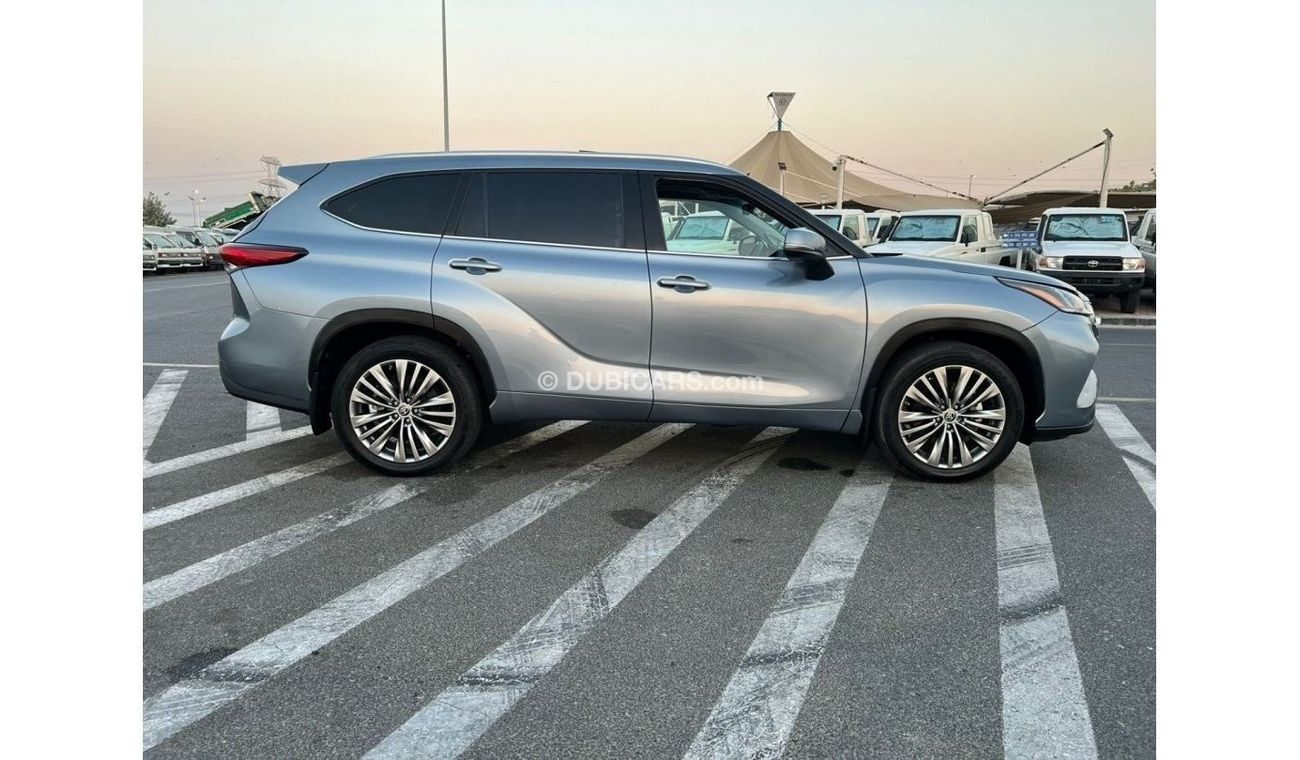 Toyota Highlander “Offer”2021 Toyota Highlander Platinum 4x4 - Panorama View - 360* 5 cam - Heads Up Display FULL Opti
