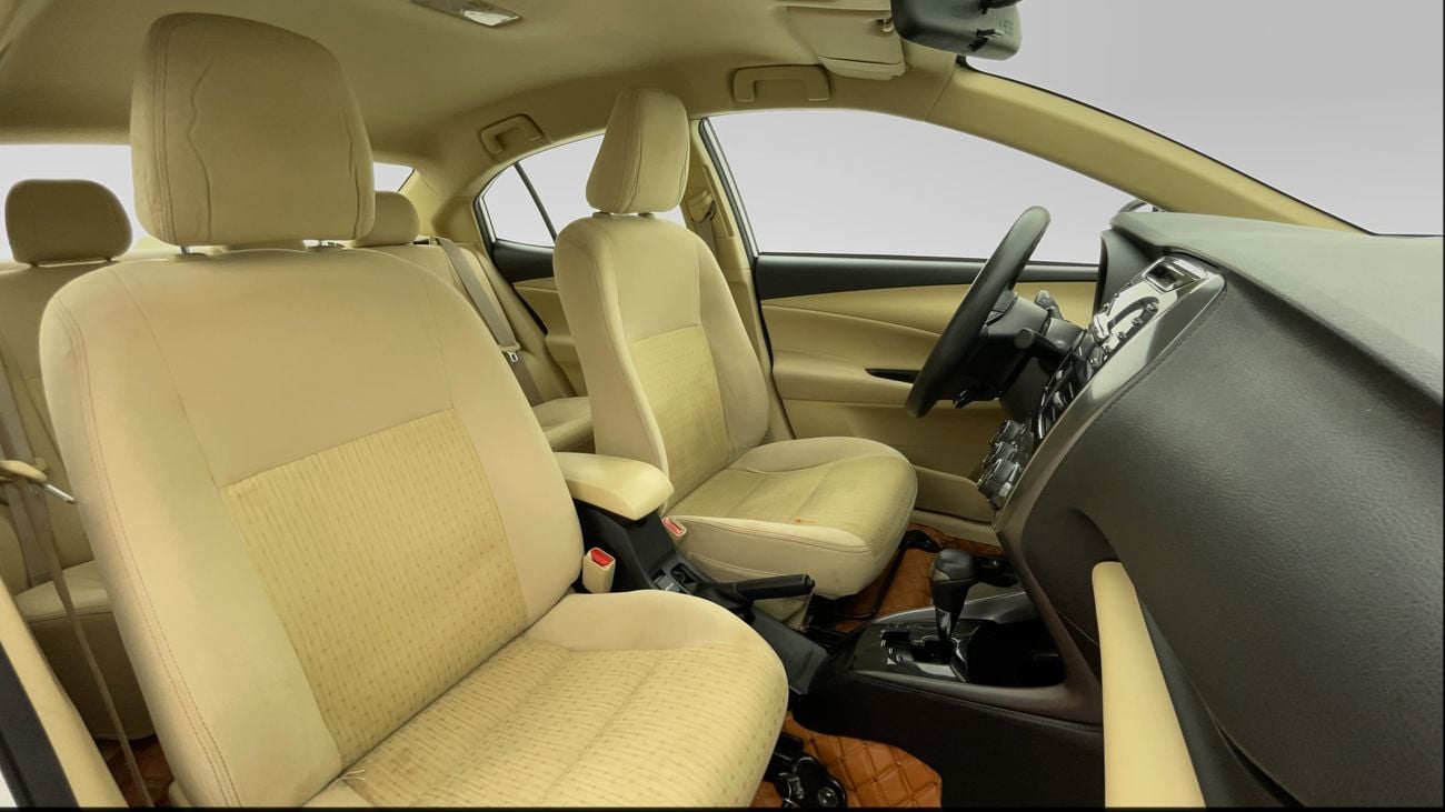 تويوتا يارس SE 1.5 | بدون دفعة مقدمة | اختبار القيادة في المنزل