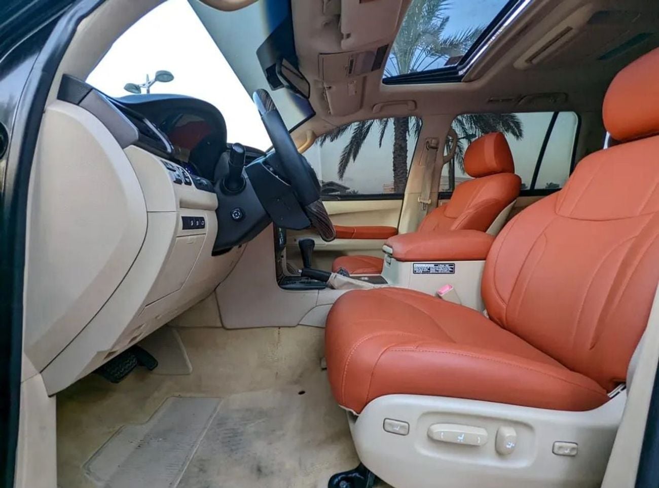 Lexus LX 570 Lexus Lx.series Lx570 platinum 2009 Model Facelifted 2021 colour Black push start Transmission Autom