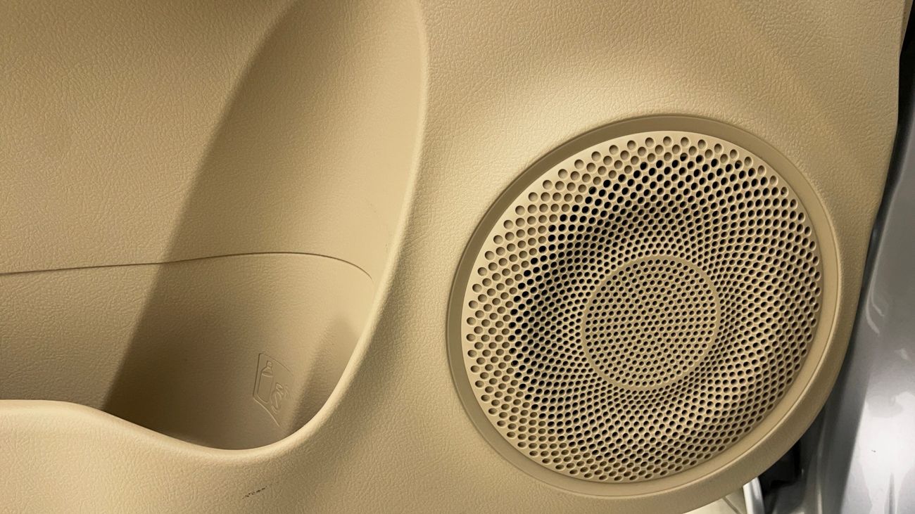 تويوتا يارس SE 1.5 | بدون دفعة مقدمة | اختبار القيادة في المنزل