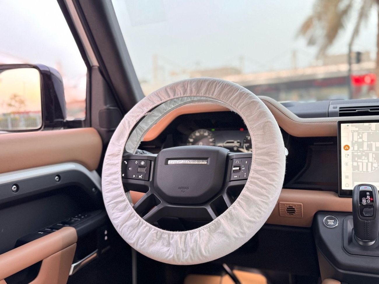 Land Rover Defender P400 110 X-Dynamic HSE 3.0L (5 Seater)