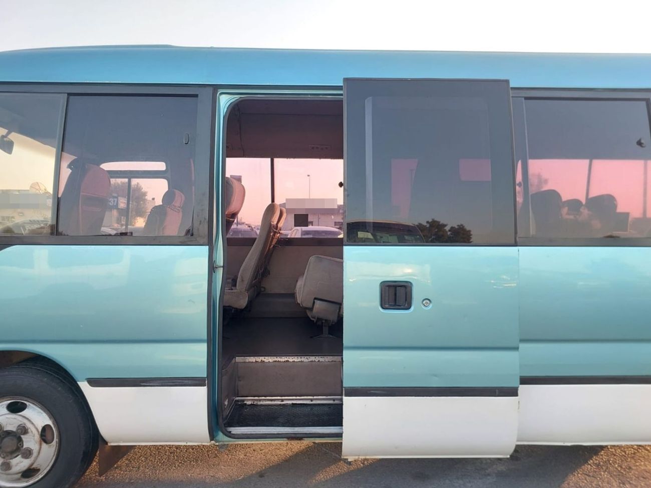 Toyota Coaster TOYOTA COASTER BUS RHD 1999 MODEL 4.1 L DIESEL AUTOMATIC(PM05798)