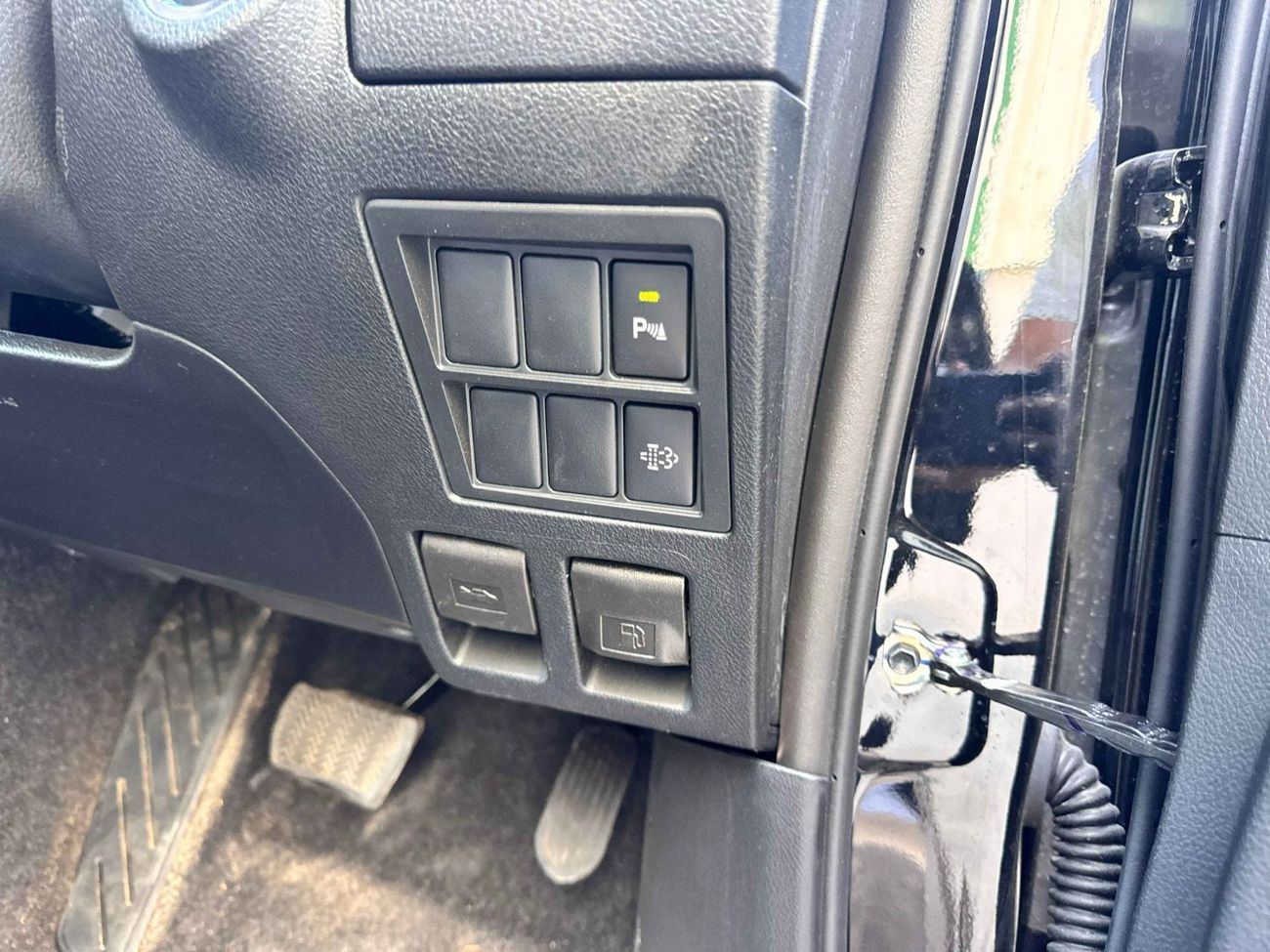 تويوتا هيلوكس 2025 TOYOTA RIGHT HAND DRIVE HILUX TOP-LINE D/CAB 2.8L DIESEL BRAND NEW 0KM