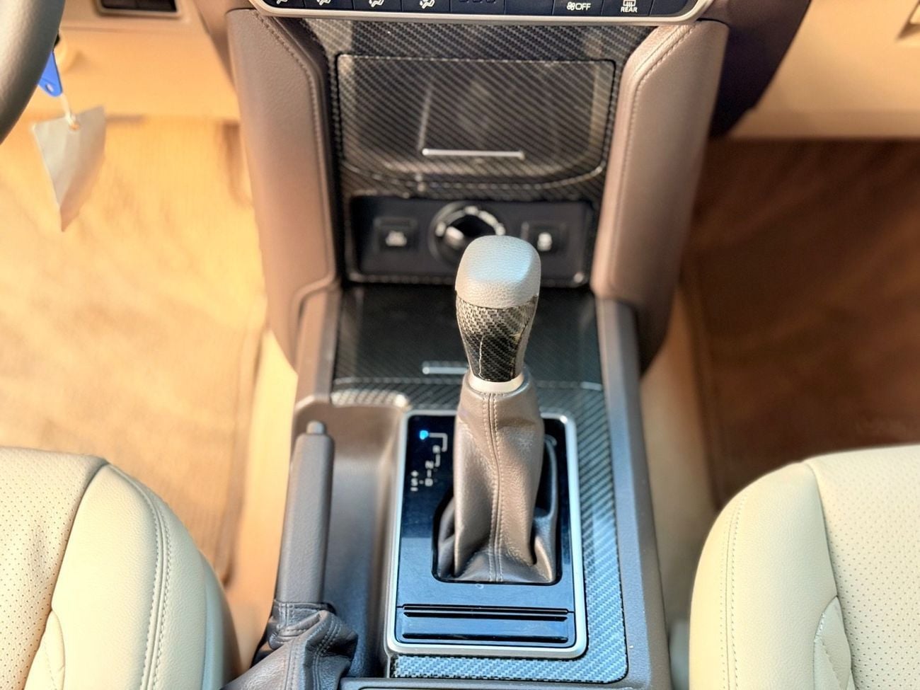 تويوتا برادو VXR 2.7L 4WD