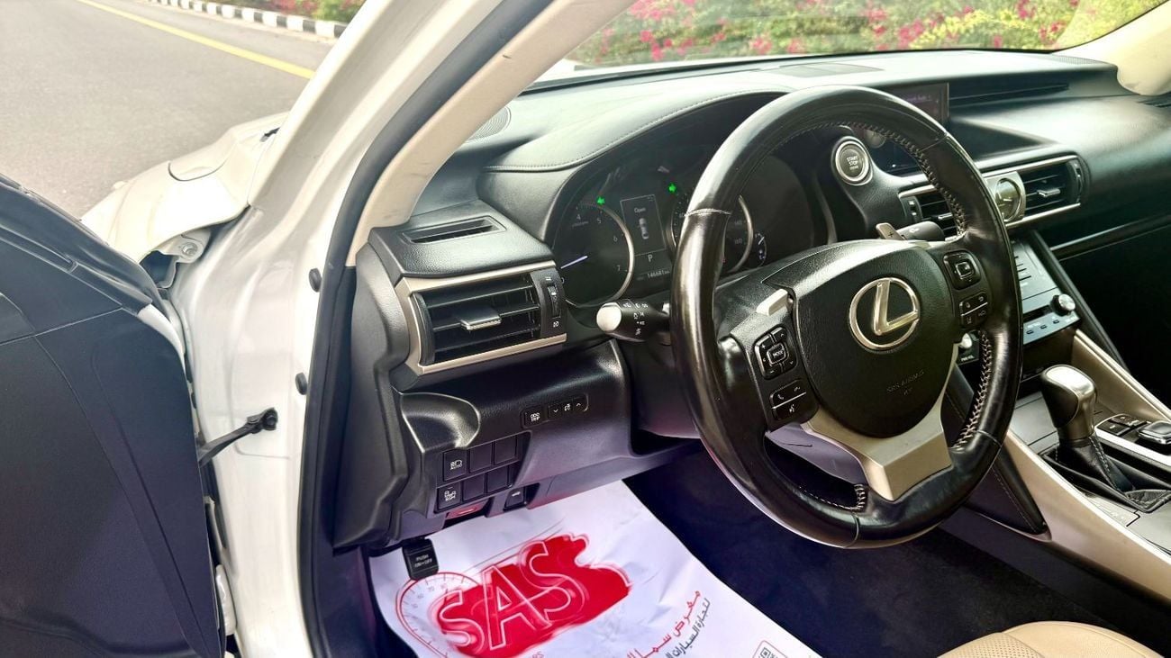 لكزس IS 300 PREMIER Platinum 2.0L