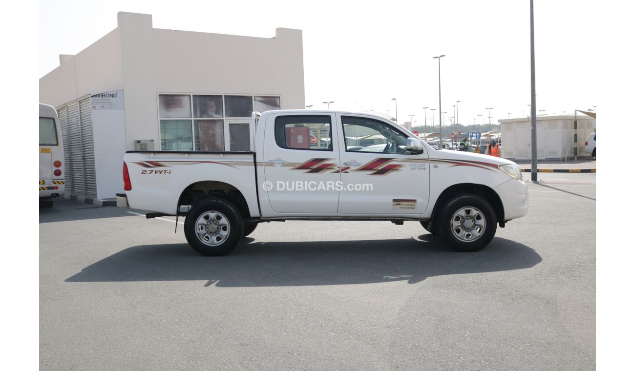 Toyota Hilux DUAL CABIN 4X4 AUTOMATIC PICKUP WITH GCC SPEC