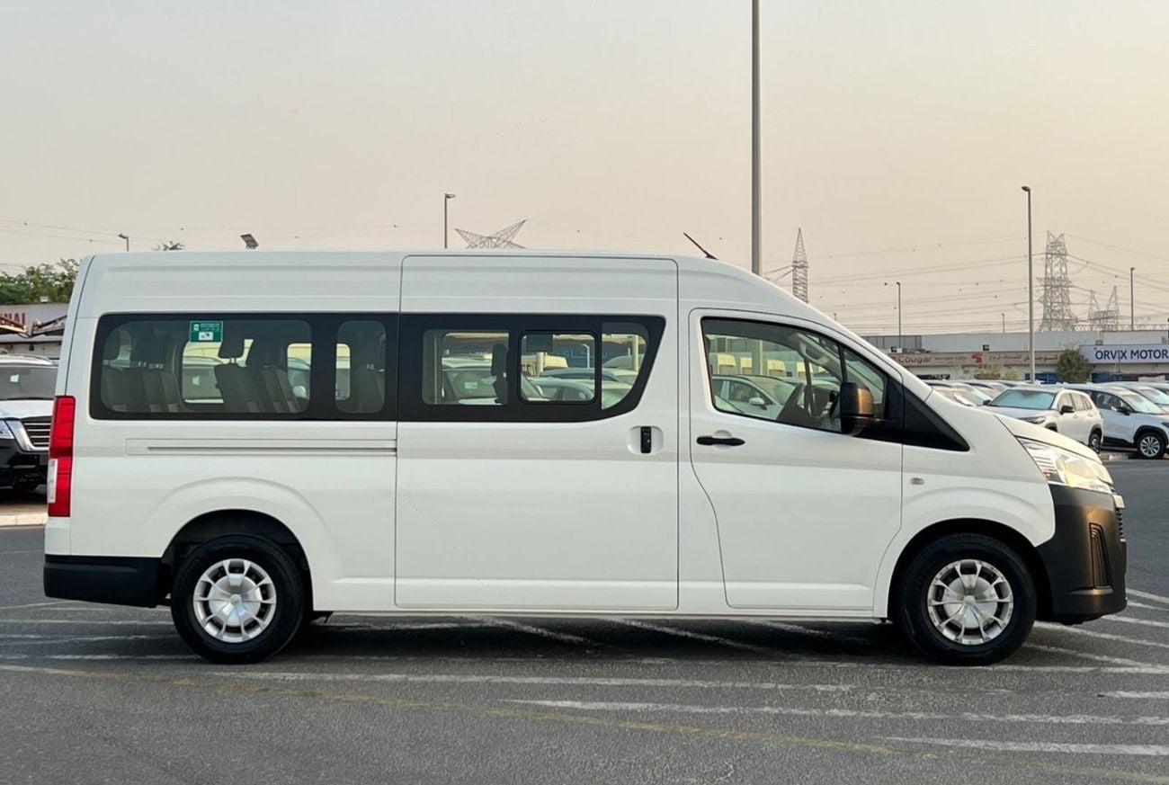 Toyota Hiace 2021 Toyota Hiace 3.5L V6 - Passenger - Manual - Patrol   13 Seater - No Accident -