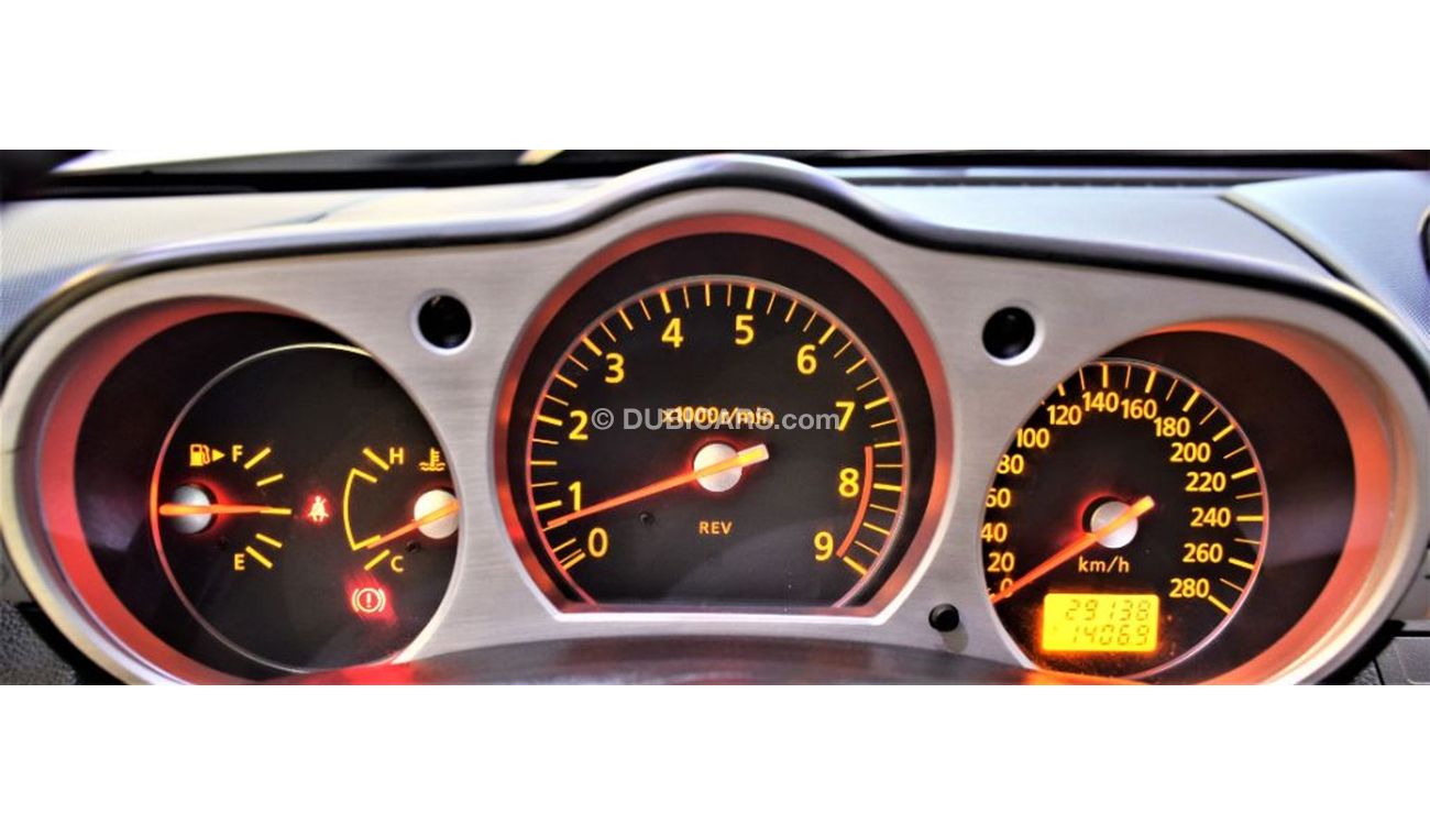 نيسان 350Z ONLY 29000KM!!! Full Service History ( Single Owner ) Nissan 350Z 2008 Model!! in White Color! GCC S