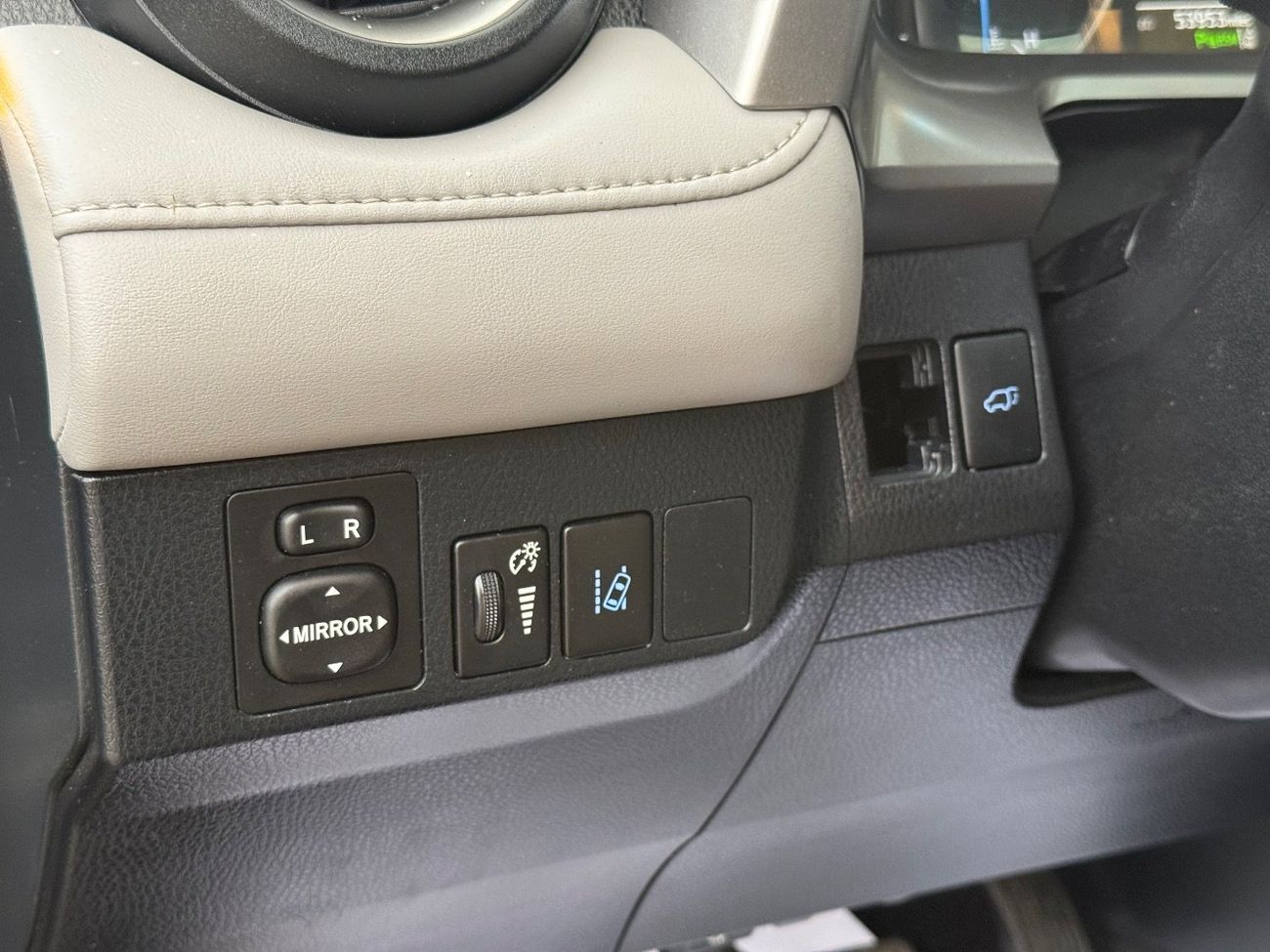 تويوتا راف ٤ 2018 TOYOTA RAV4 LIMITED HYBRID 360CAMERA FULL OPTIONS IMPORTED FROM USA