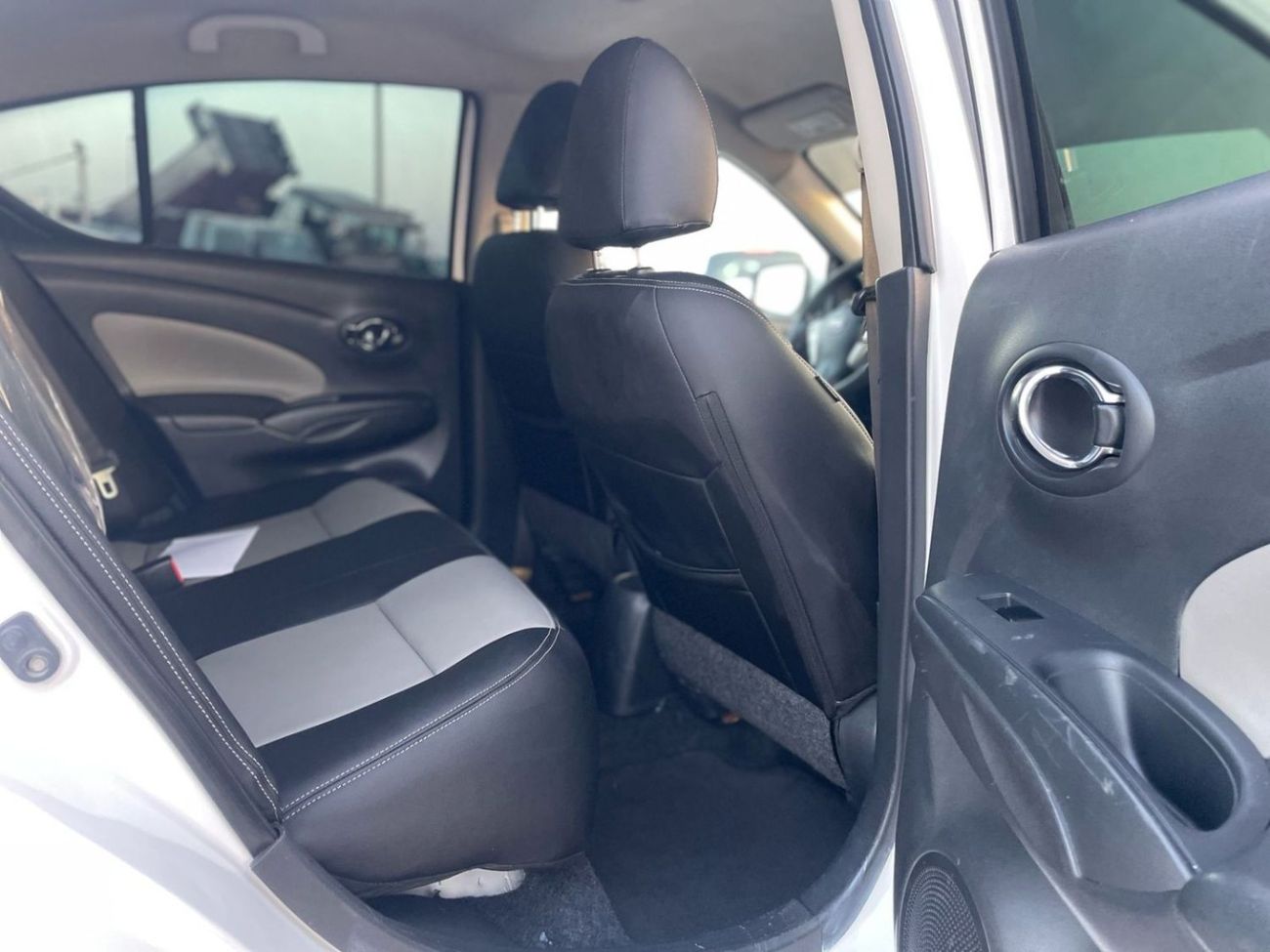 Nissan Versa 2018 Nissan Versa (Sunny) SV 1.5L V4 MidOption + Leather Seats -