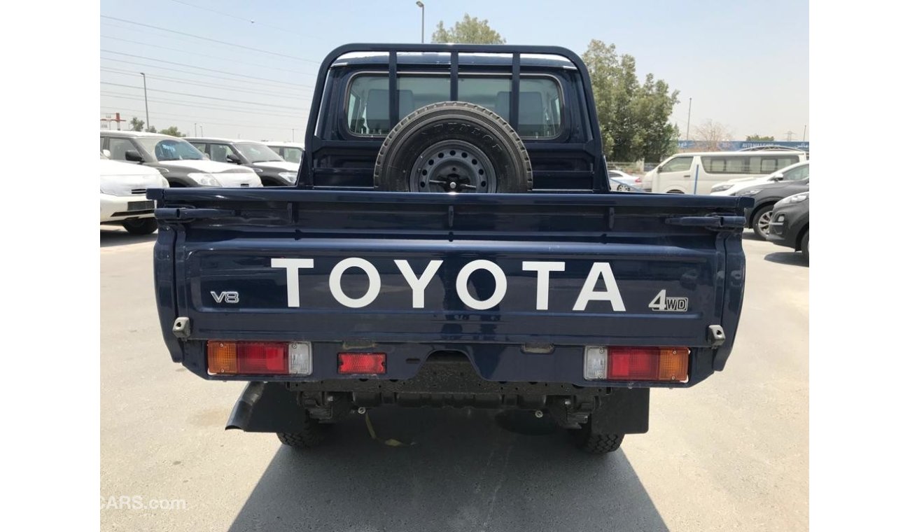 Toyota Land Cruiser Pick Up LC79, Diesel, M/T 2019