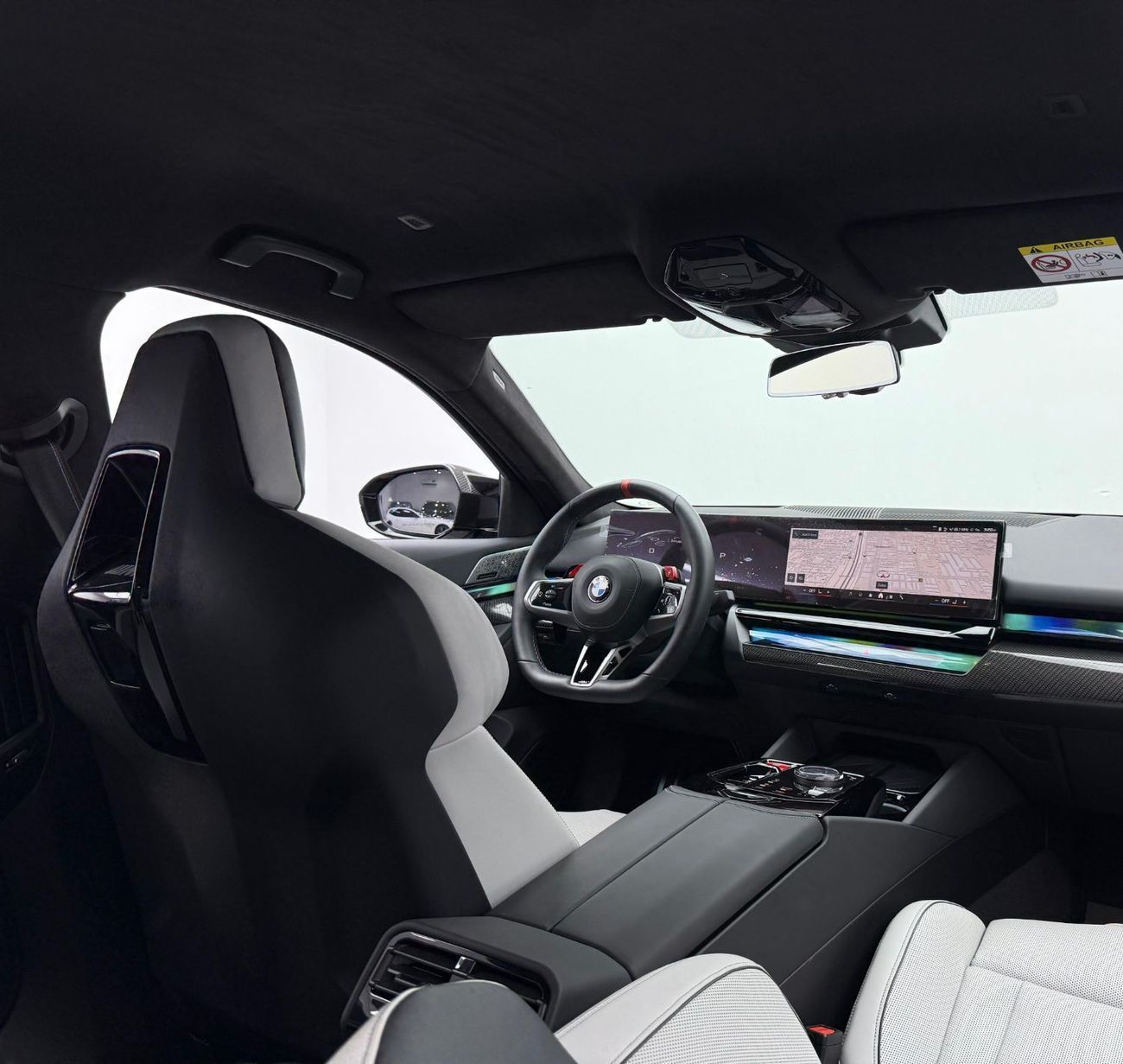 BMW M5  2025 BMW M5 Competition, 2030 BMW Warranty + Service Pack, Low Km, Excellent Condition, GCC