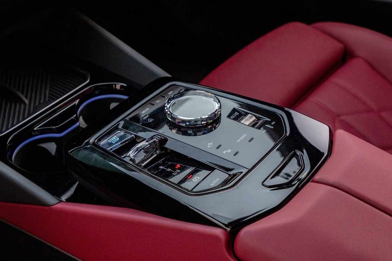 BMW i5 I5 eDrive40 M Sport | 4,230 P.M | 0% Downpayment | I5 M SPORT | AGENCY WARRANTY/SERVICE