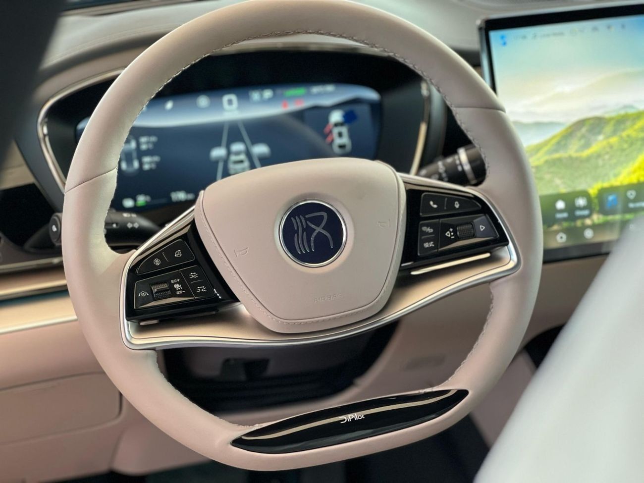 BYD HAN 2025-BYD HAN- Pure Electric EV RANGE 701 KM