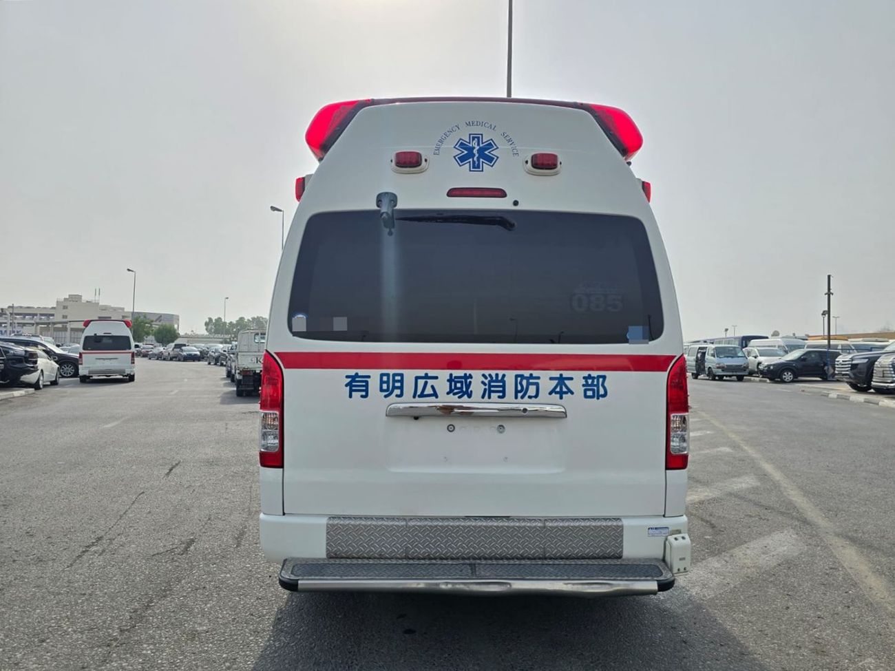 Toyota Hiace TOYOTA HIACE VAN AMBULANCE RHD 2014 MODEL 2.7 L PETROL AUTOMATIC(PM13940)