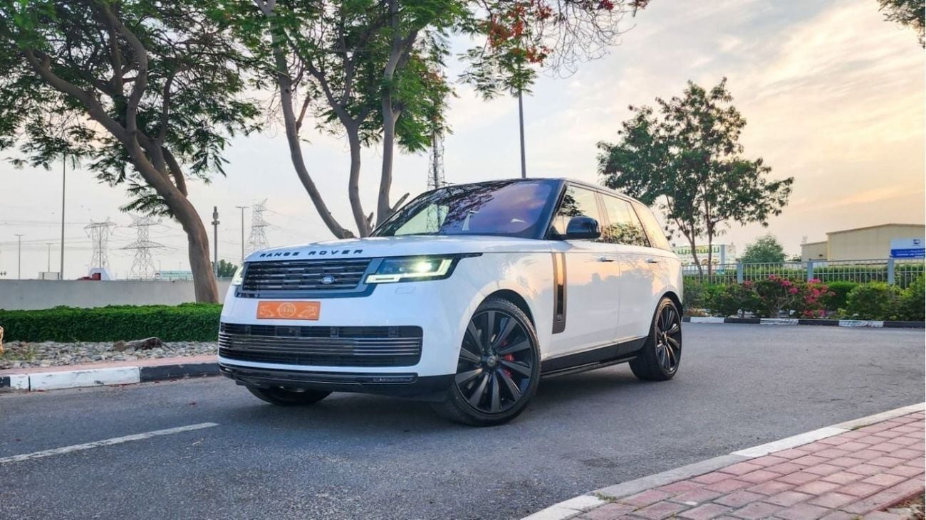 لاند روفر رينج روفر BRAND NEW - RANGE ROVER - SV - 2023 MODEL - GCC SPECS - UNDER WARRANTY AND SERVICE CONTRACT FROM AGE