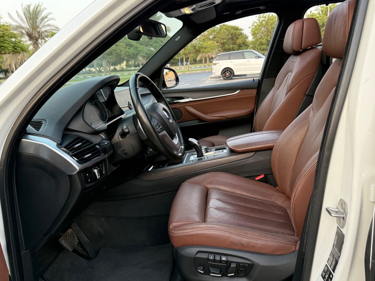 BMW X5 35i Exclusive 3.0L (5 Seater)