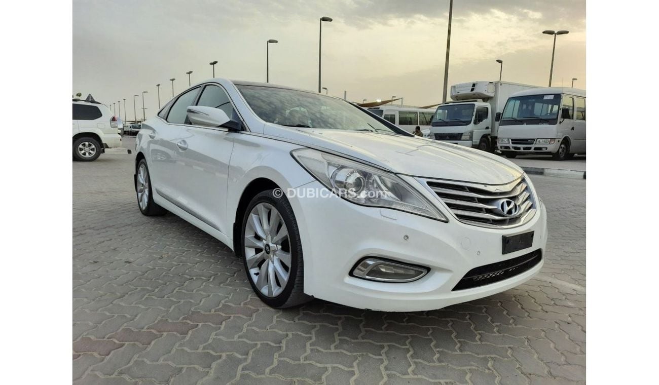 هيونداي أزيرا هيونداي ازيرا 2014 بانوراما بدون صبغ للبيع