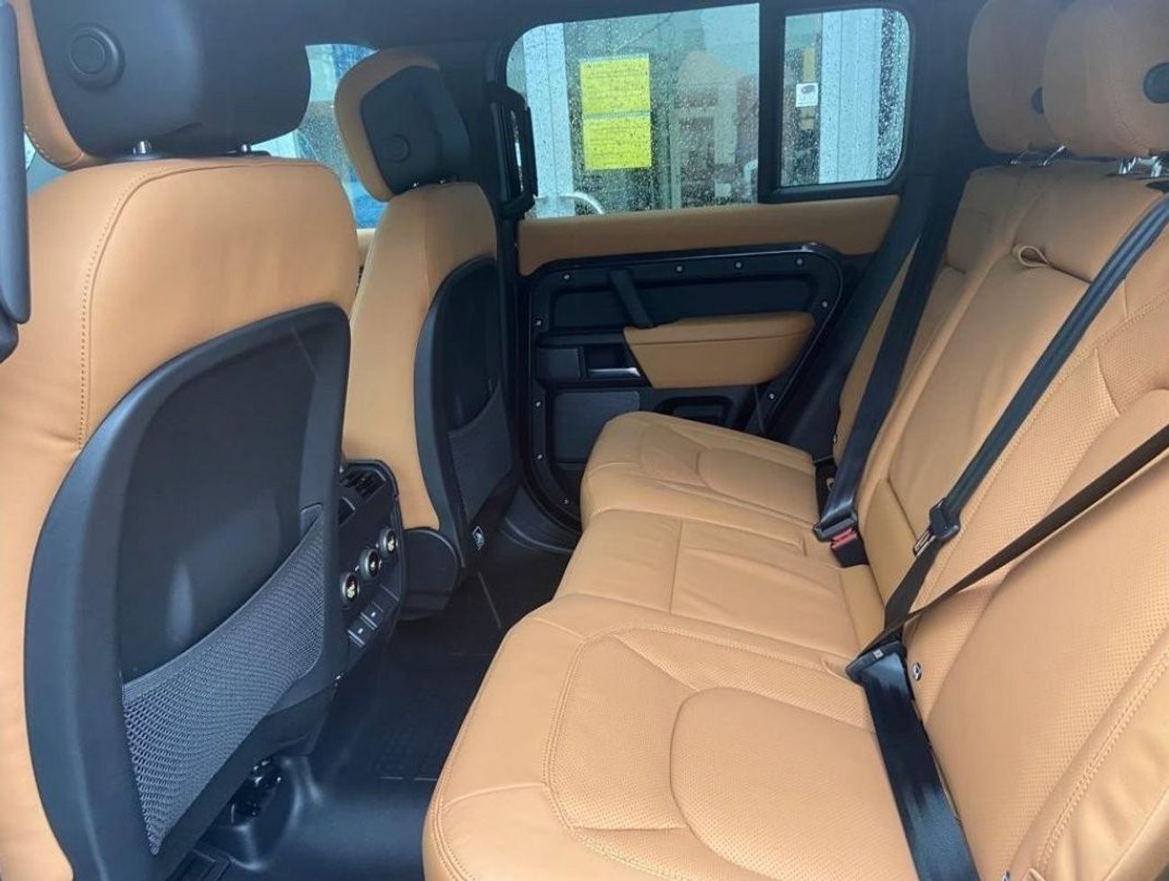 لاند روفر ديفندر Defender Carpathian V8 2023