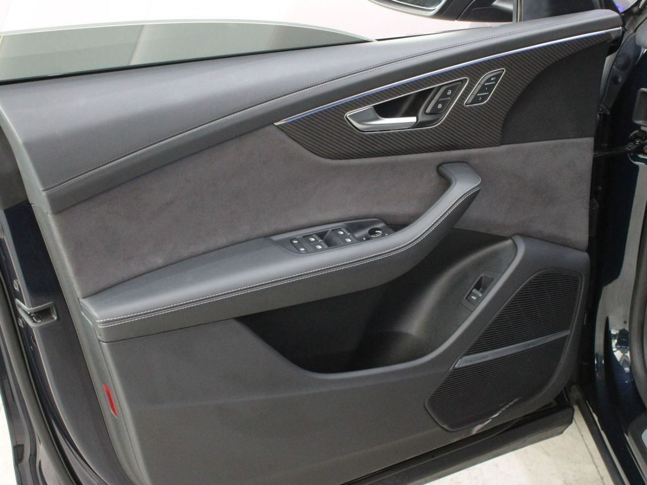 أودي RSQ8 TFSI quattro 4.0L