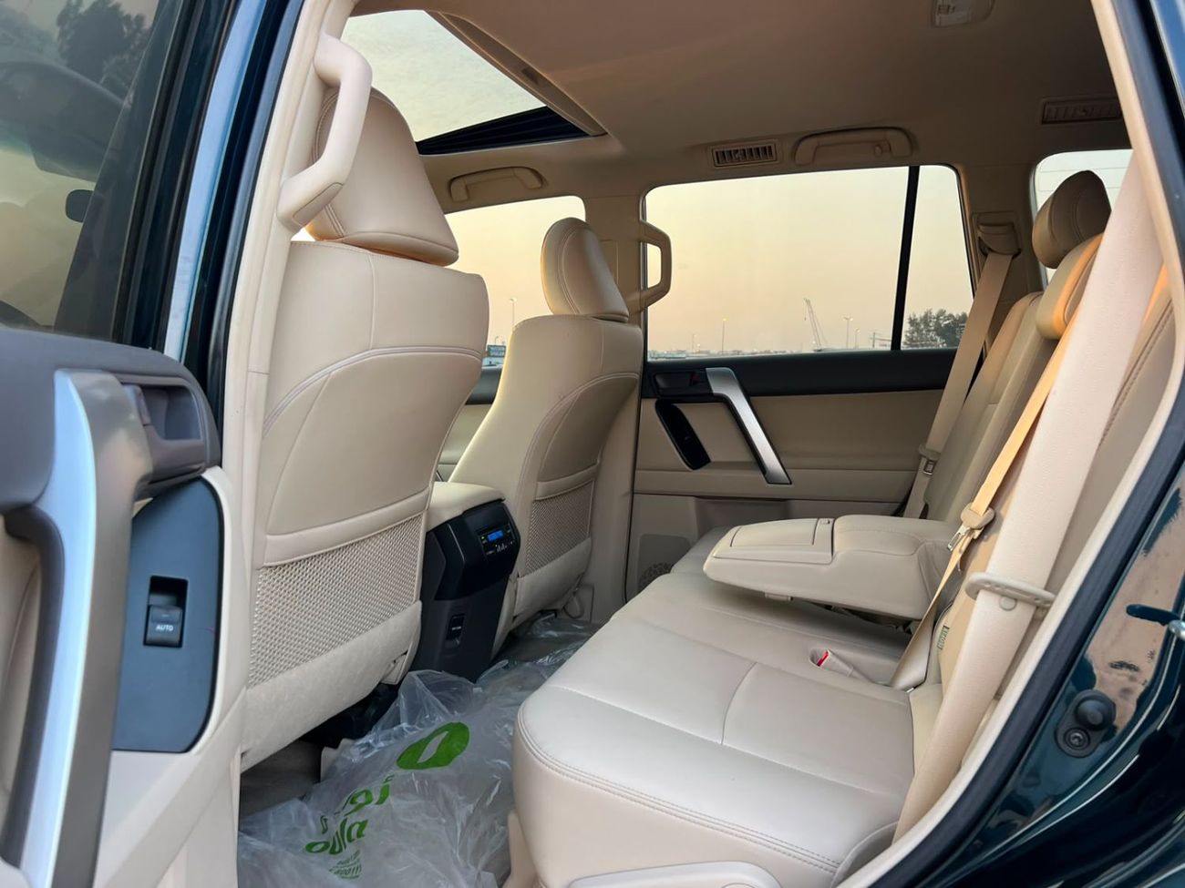 تويوتا برادو 2022 Toyota Prado TXL Full Option 4.0L V6 - AWD 4x4 - Electric Seat - Rear CAM & Sensors - Cool Box