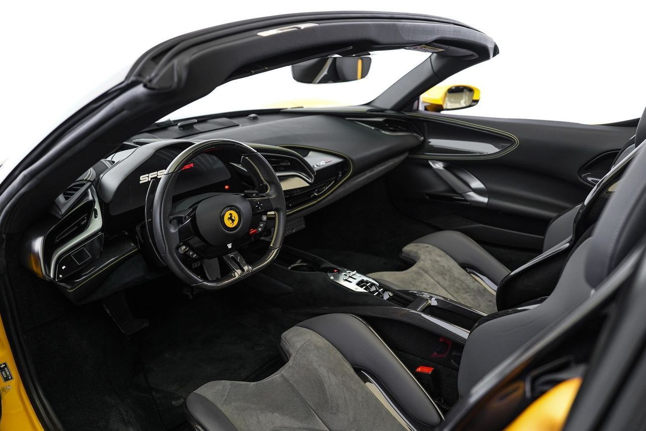 Ferrari SF90 Spider Ferrari SF90 Spider Assetto Fiorano