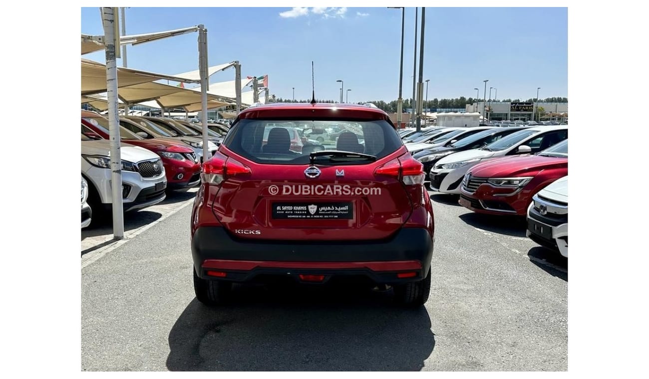 Nissan Kicks NISSAN KICKS - 2018 - SV - MID OPTION - GCC - ACCIDENTS FREE - PERFECT CONDITION INSIDE OUT