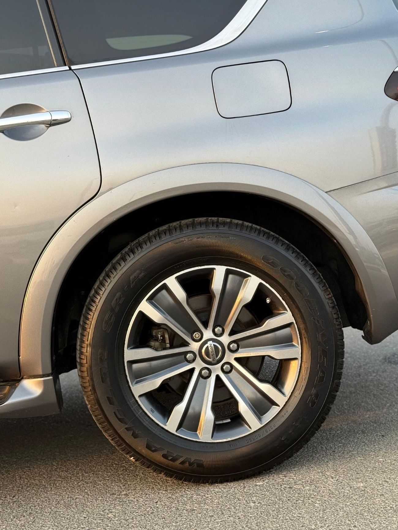 نيسان أرمادا Nissan Armada 4WD SL