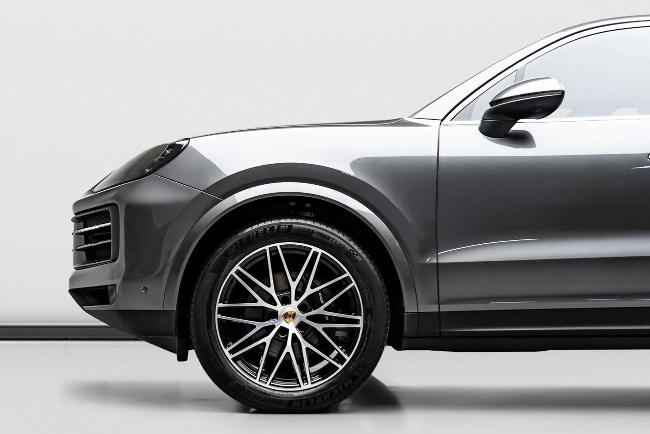 Porsche Cayenne Base 2025 Porsche Cayenne SUV, September 2027 Porsche Warranty, Low Kms, GCC