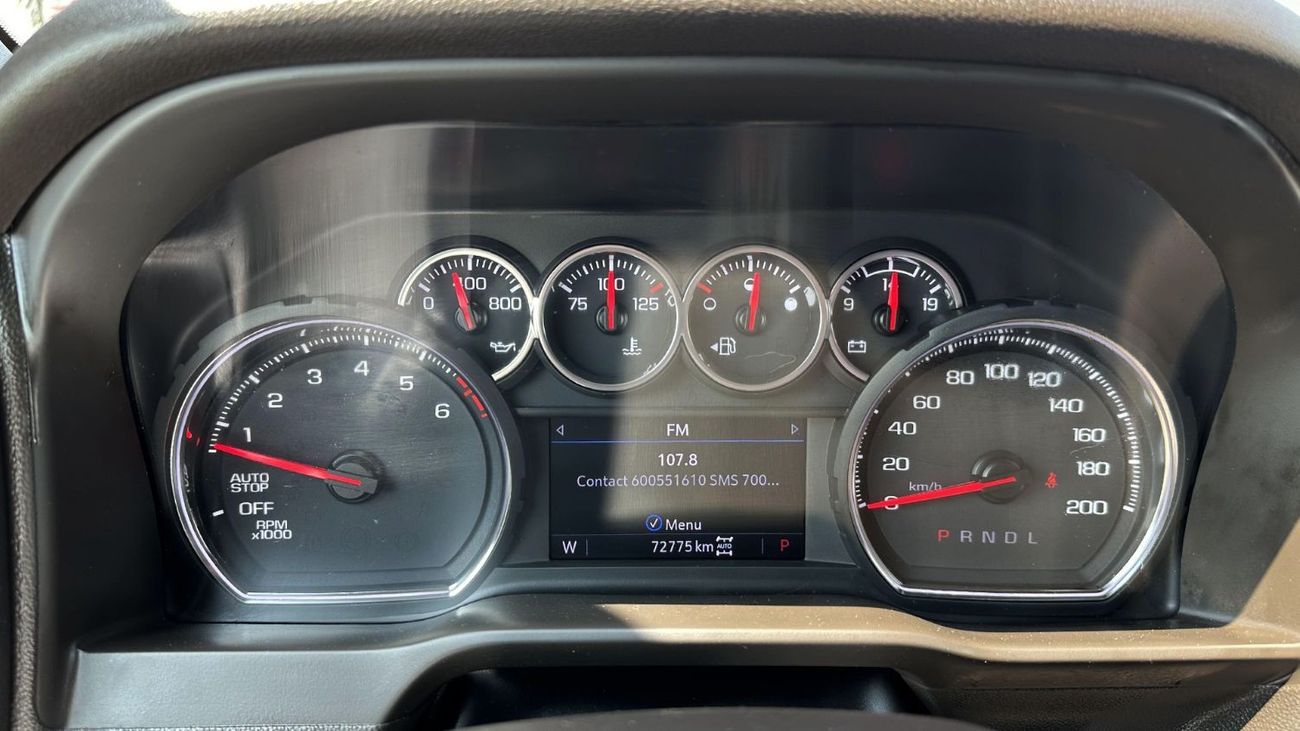 Chevrolet Silverado Trail Boss Z71 V8 GCC Under Warranty with Full Service History