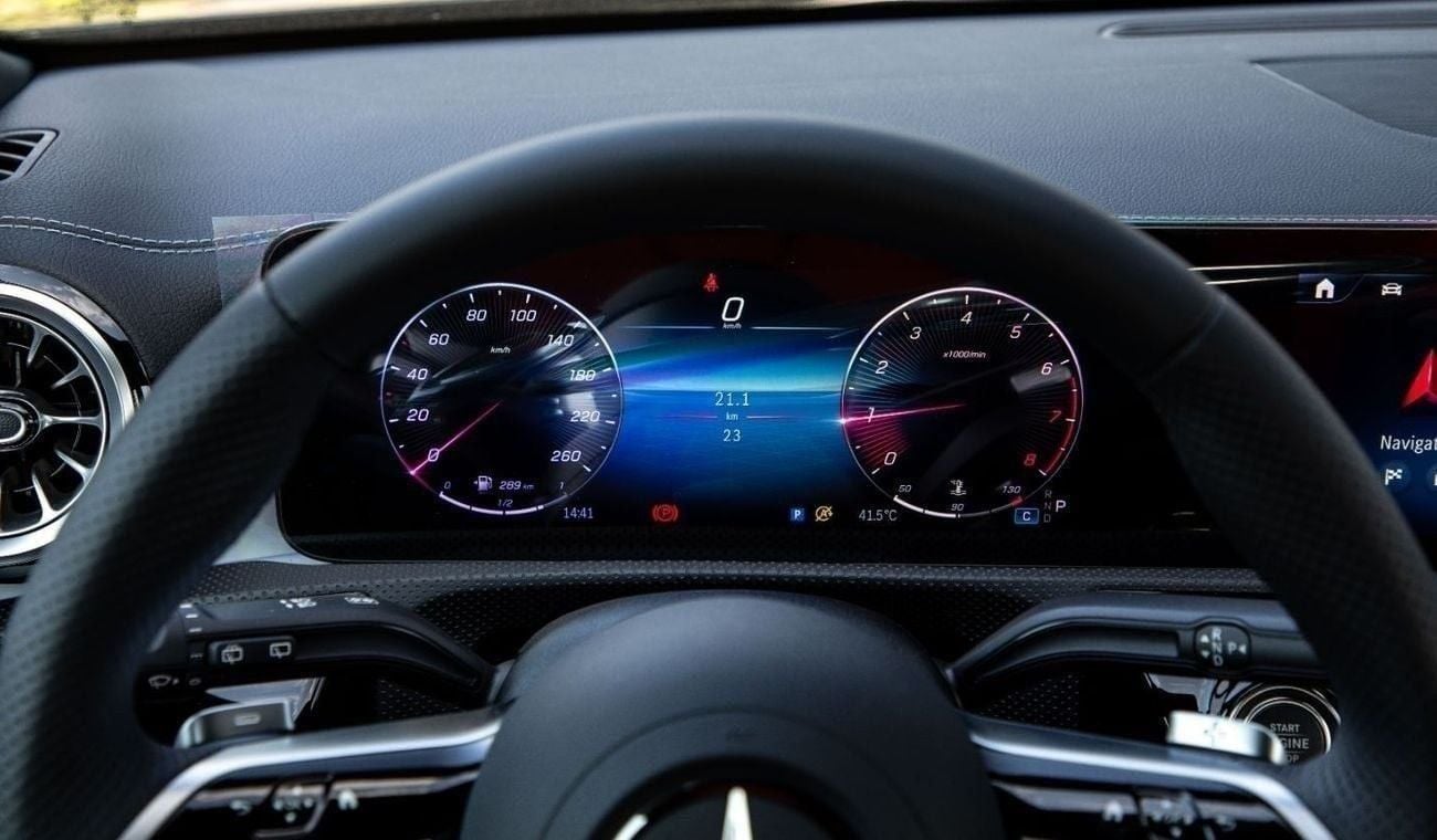 مرسيدس بنز A 200 AMG Hatchback | 2025 | GCC Specs with 5 Years Warranty | For Local Registration +10%