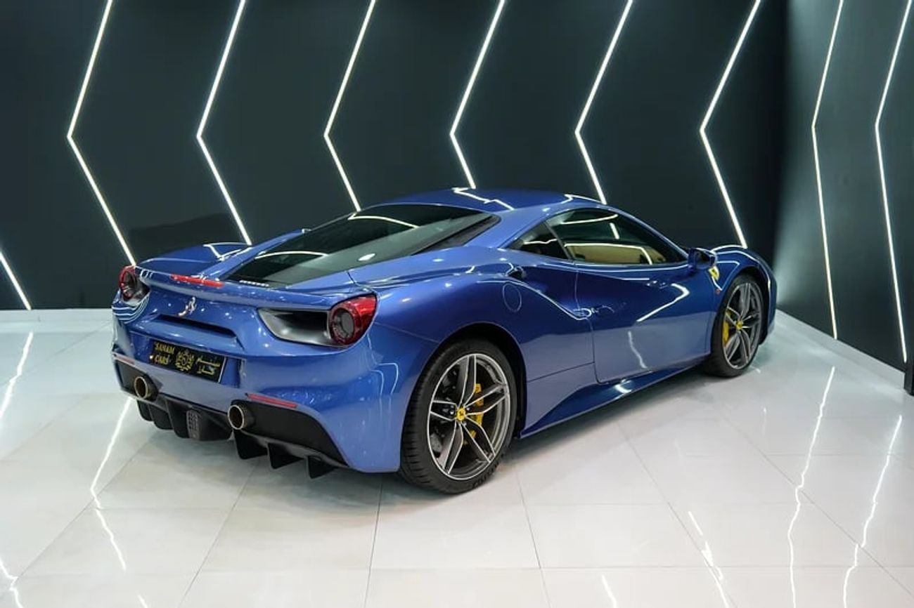 فيراري 488 Standard