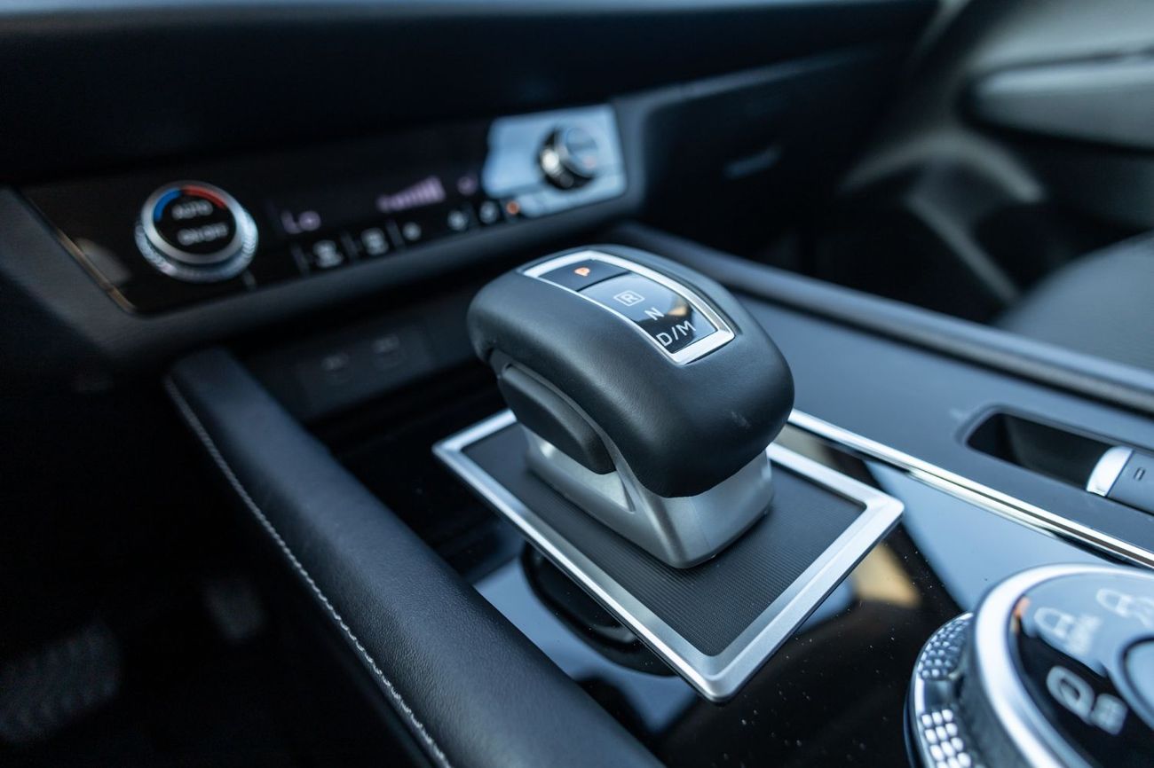 Mitsubishi Outlander GLX Basic 2.4L (7 Seater)