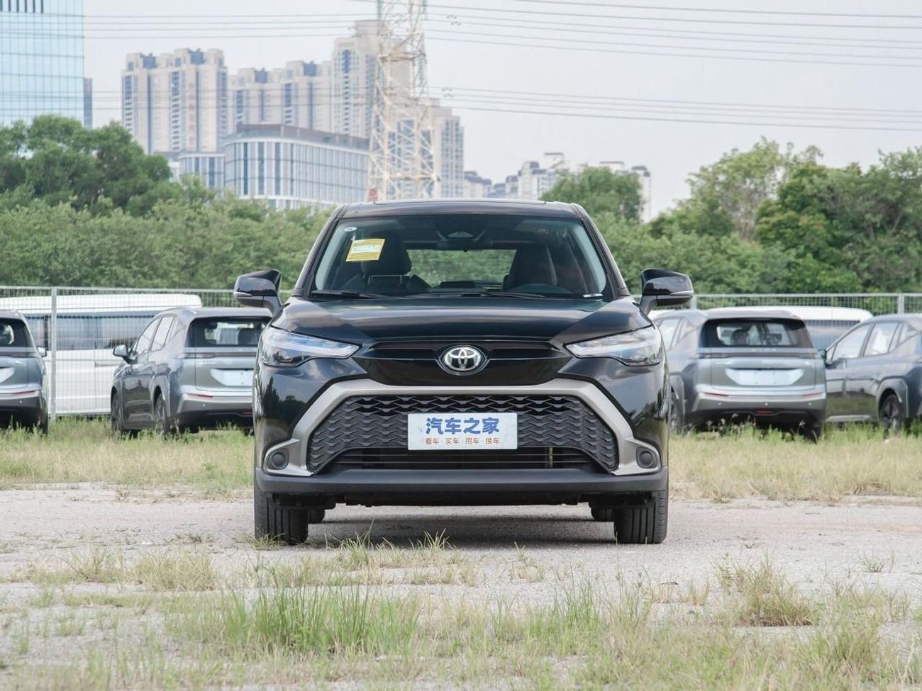 تويوتا فرونتلاندر 2025 TOYOTA FRONTLANDER LUXURY ,2.0L,HYBRID,ELITE,LEAHTER SEAT,DRIVER POWER SEAT,SUNROOF,BACK DOOR P