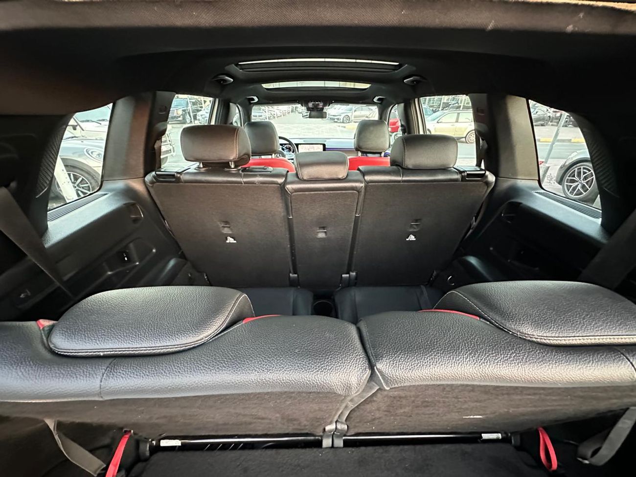 Mercedes-Benz GLB 250 Mercedes GLB 250 AMG_GCC_2021_Excellent Condition _Full option