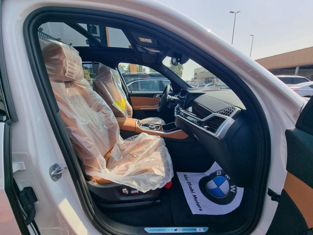 BMW X5 xDrive40i Luxury M Sport Package 3.0L xDrive 40i M Sport Under Warranty & Service 2025 GCC