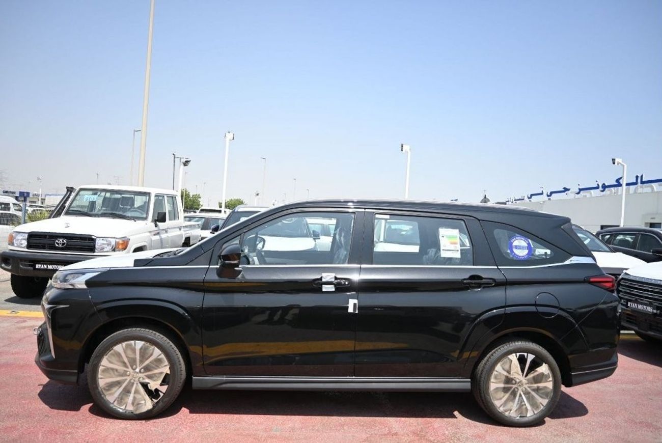 Toyota Veloz Toyota VELOZ 1.5L Petrol, FWD, SUV, 5 Doors, Push Start, Rear Parking Sensors, 7 Seater, Rear Camera