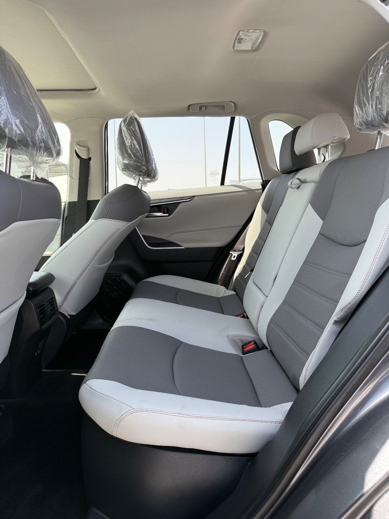 Toyota RAV4 XLE 2.5L 2021 TOYOTA RAV4 XLE HYBRID 4x4 FULL OPTIONS IMPORTED FROM USA