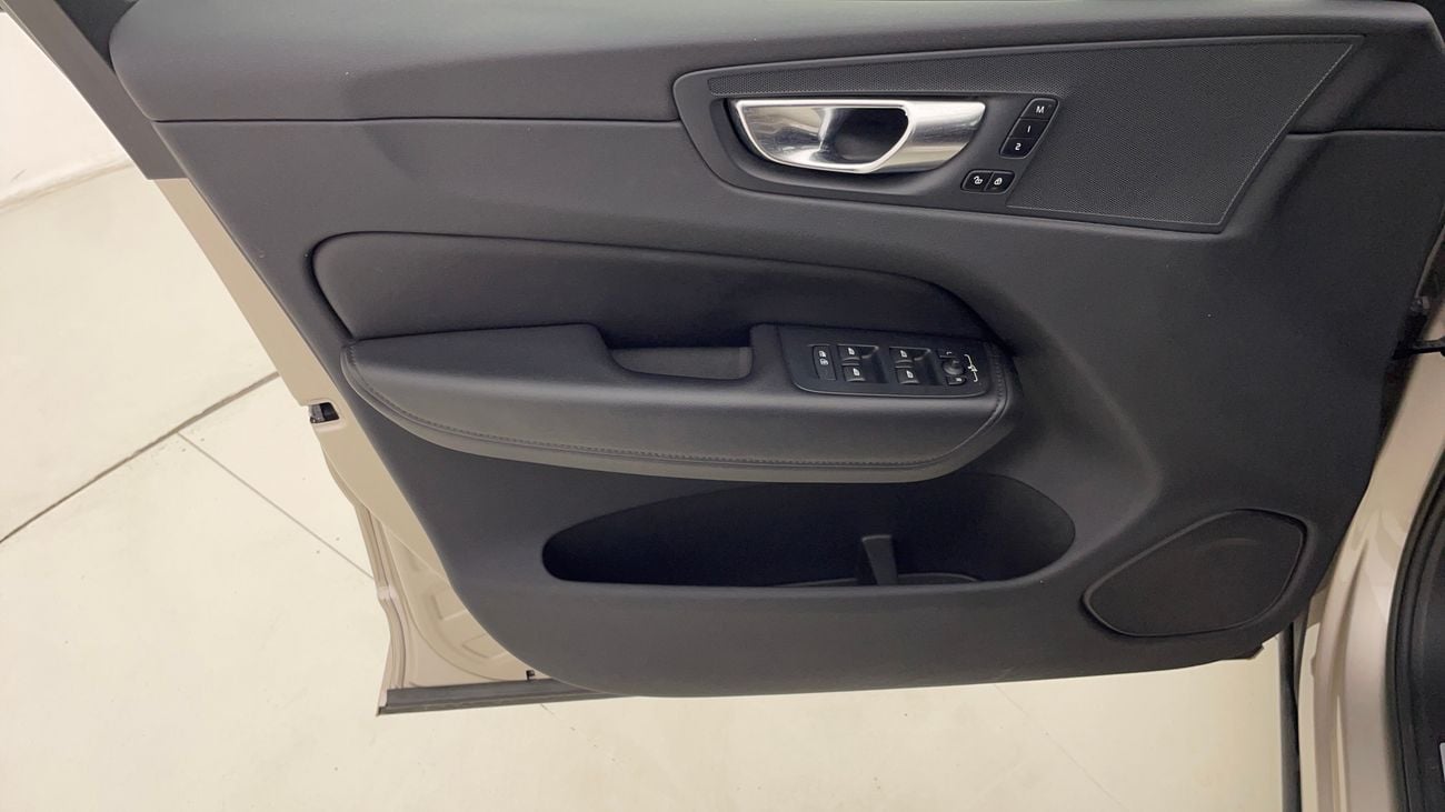 فولفو XC 60 2023 B5 CORE | AED 1509/Month | 0 DP | 30 Day Return | Warranty