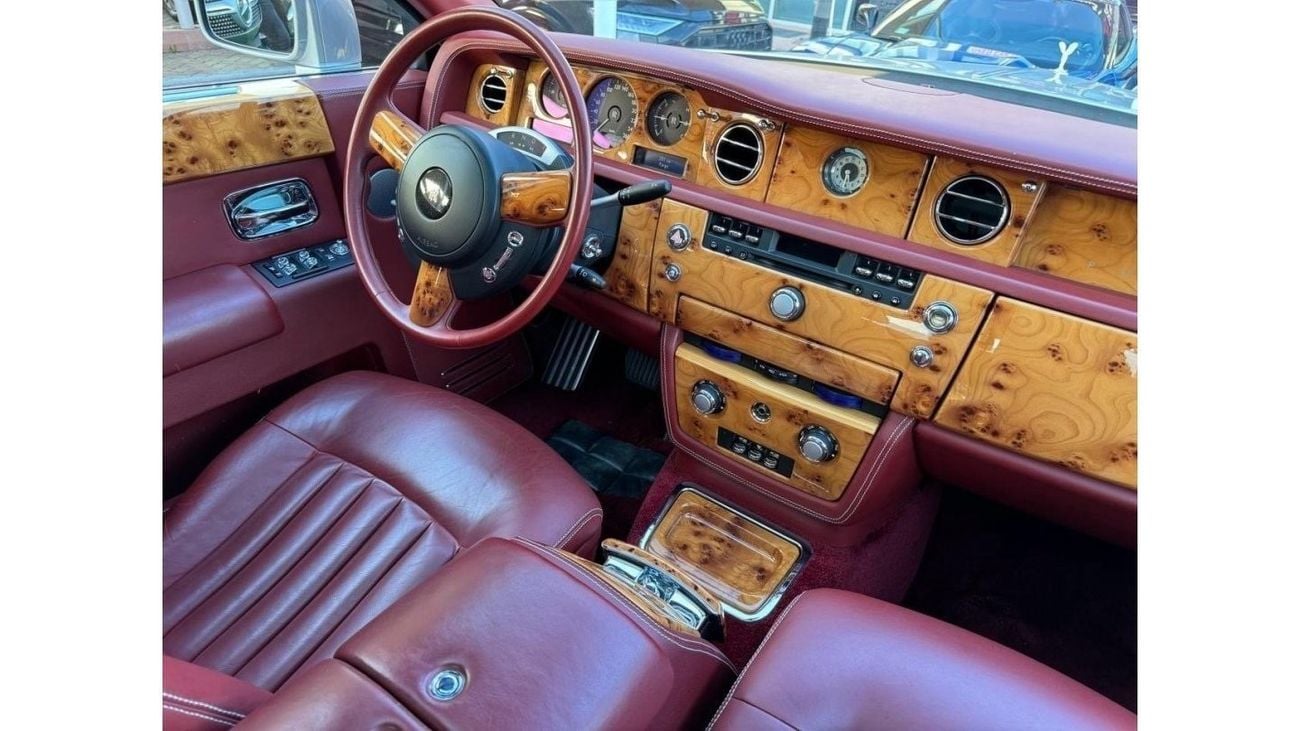 Rolls-Royce Phantom Rolls Royce PHANTOM GCC 2010 V12 TOP OPTION  Full agency service history  3 original keys + 3 button