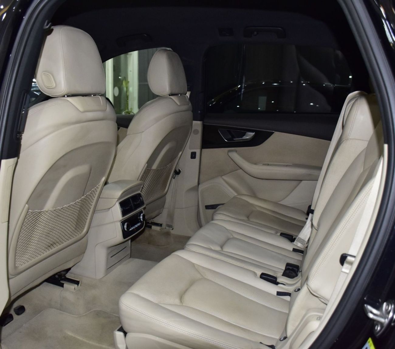 Audi Q7 EXCELLENT DEAL for our Audi Q7 TDi QUATTRO ( 2016 Model ) in Black Color European Specs